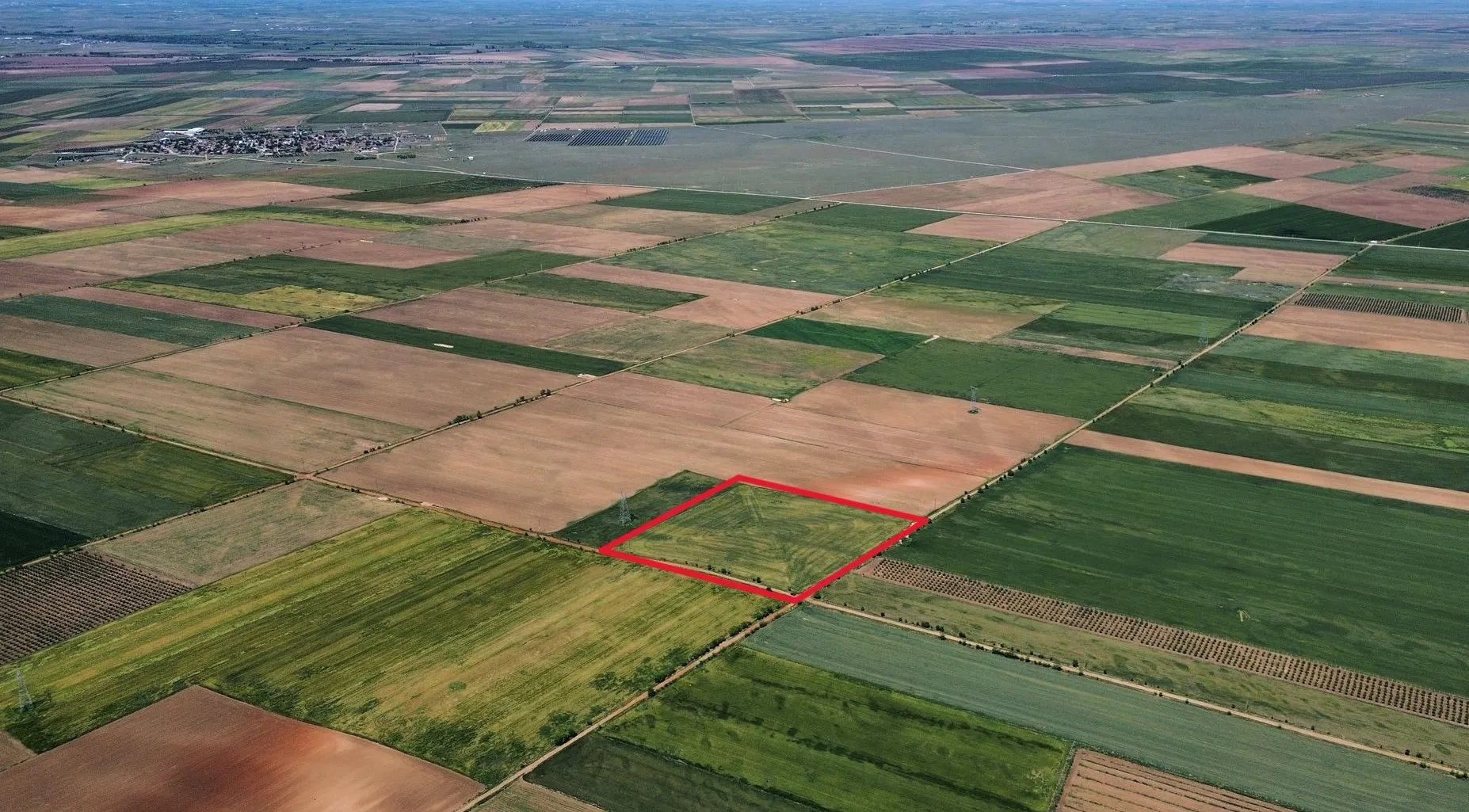 KONYA SARAYÖNÜ KARATEPE'DE SATILIK 33.995 M2 MÜSTAKİL TARLA